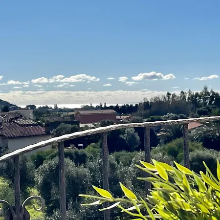 Casa Delle Farfalle Chia Exterior photo